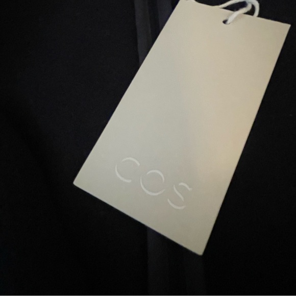 COS Black Wool Blend Longline Cape Poncho Coat Pockets size L - XL NWT MSRP $350 - Picture 12 of 13